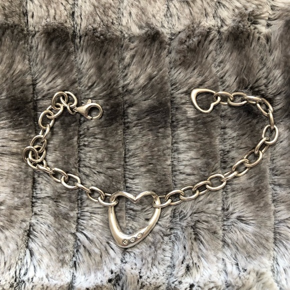 Hot Diamonds Heart Bracelet w/3 diamonds. The perfect Valentine’s Day gift 4 you - Picture 5 of 12